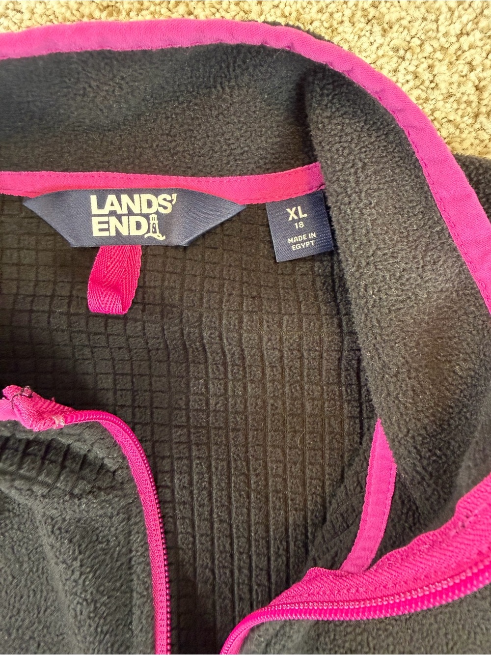 Lands’ End Full Zip Fleece Jacket Women’s XLarge Black/Pink Pockets - Picture 3 of 9